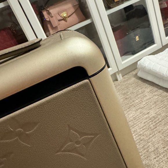 Beautiful suitcase excellent condition and ha little scattered - Picture 14 of 14